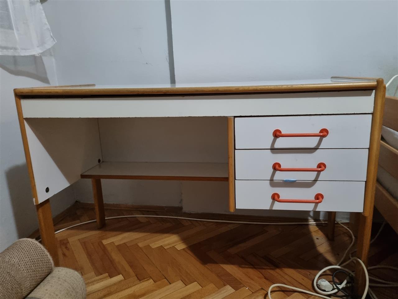 Биро со фиоки | Скопjе